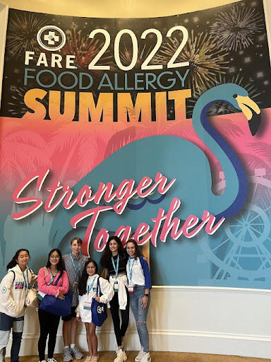 Teens attending FARE Food Allergy Summit 2022