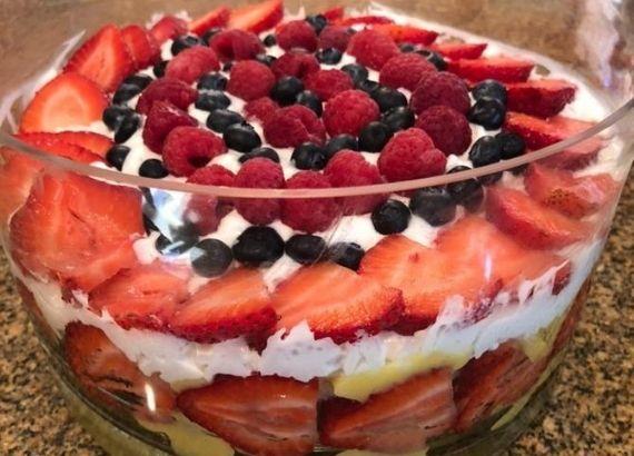 Summer Berry Trifle 