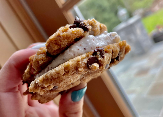 Ice cream sandwich