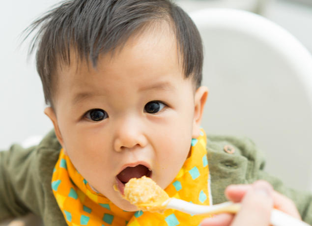 baby eating